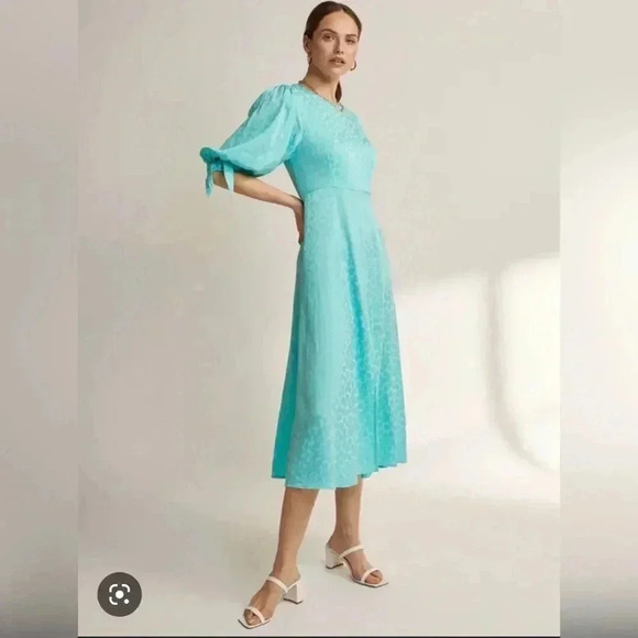Kitri Lorelle Mint Daisy Jacquard
Midi Dress NEW WITH TAG - Picture 7 of 8